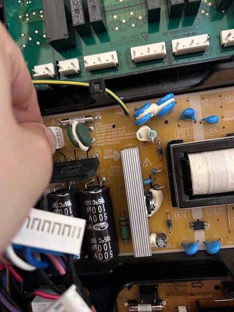 Disconnecting Circuit Boards